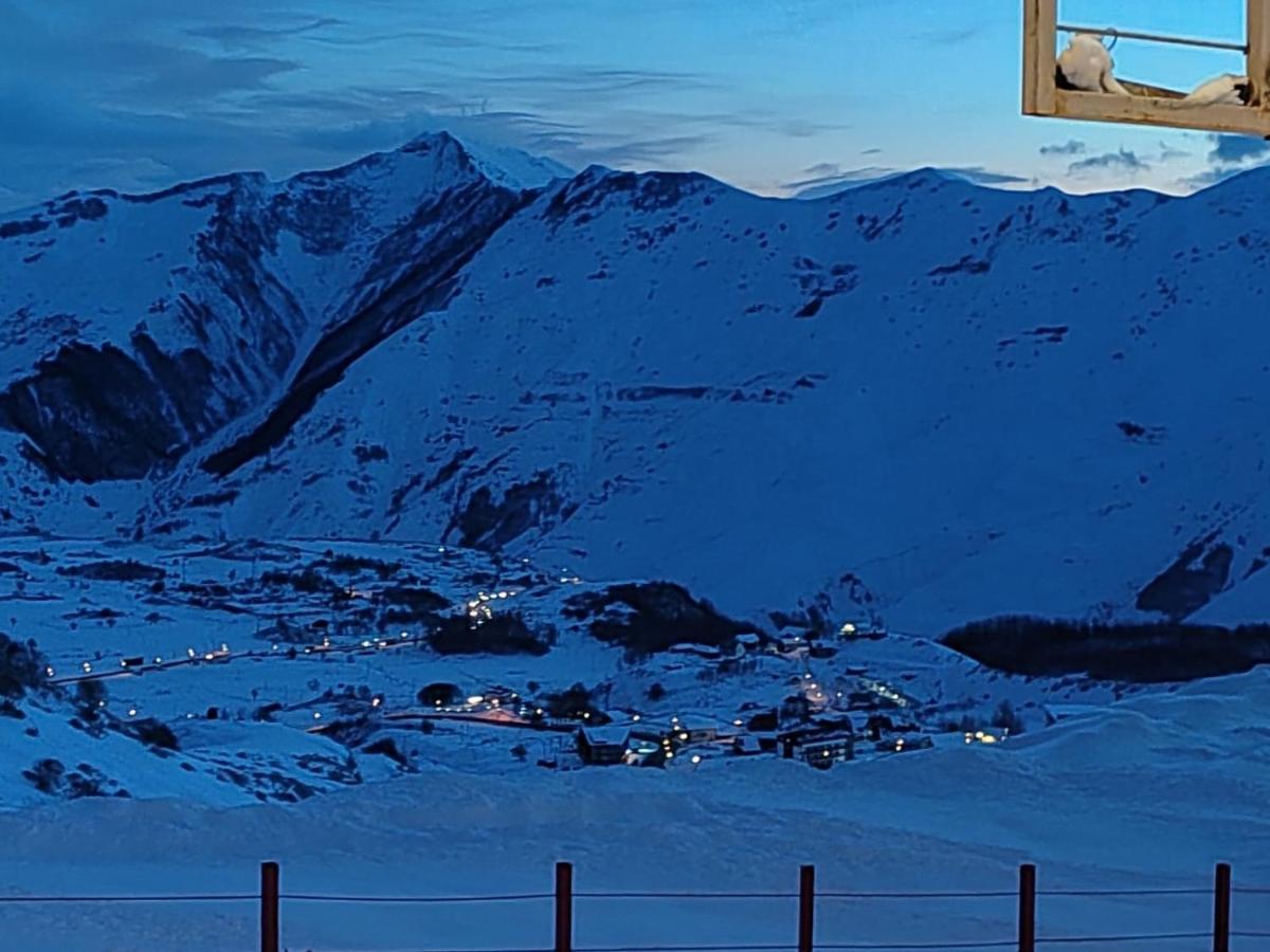 New Gudauri Redco Twins-Premium Mountain Apartment Close The Gondola Lift Екстер'єр фото
